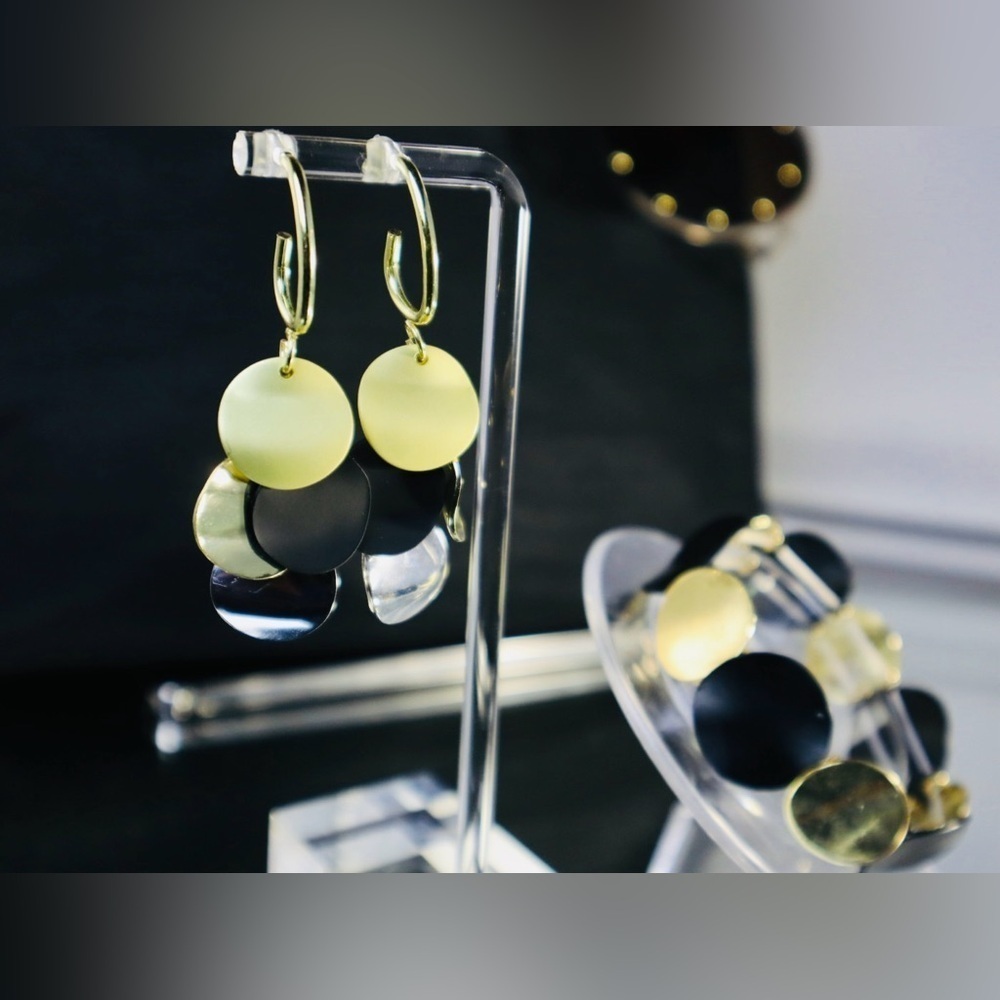 Stylist 🤩 2pc Jewelry Set - Picture 4 of 6
